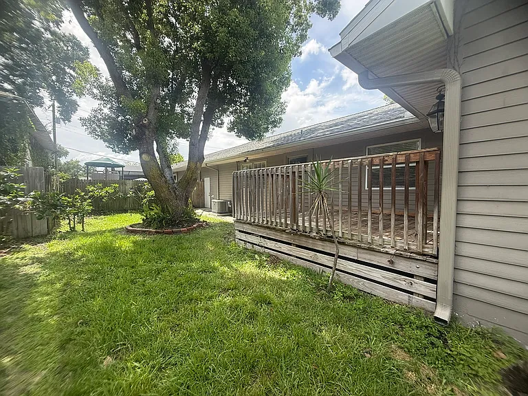 702 Avenue H NE #702 — Photo 25