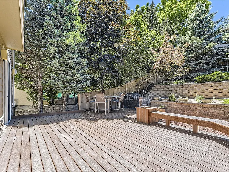 2615 Pemberly Ave — Photo 26