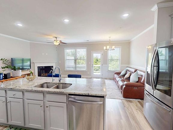5th image of 339 Cherryhill Ln