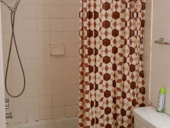 4th image of 18307 Burbank Blvd Unit 130