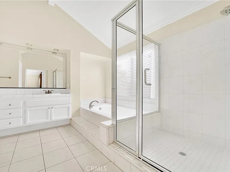 14 McLean — Photo 15