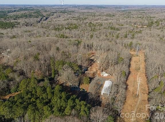 4th image of 236 Little River Rd