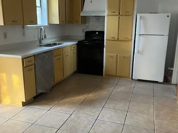 10923 Concho St, Houston, TX 77072