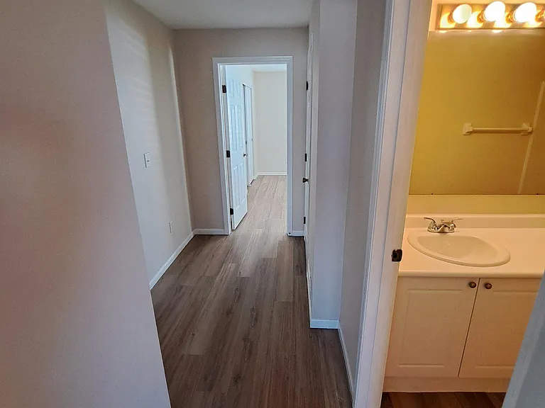 2361 Hotchkiss St — Photo 9