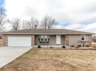 5431 S 188th Rd, Pleasant Hope, MO 65725