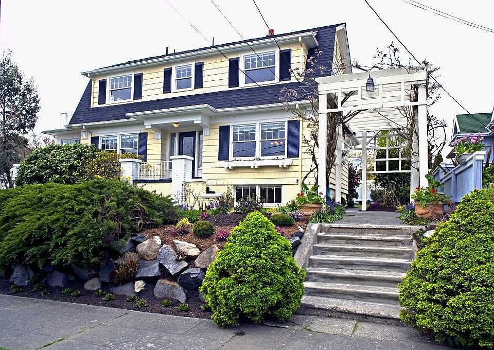 2nd image of 3310 NW 70th St