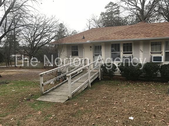2nd image of 1437 Walker St