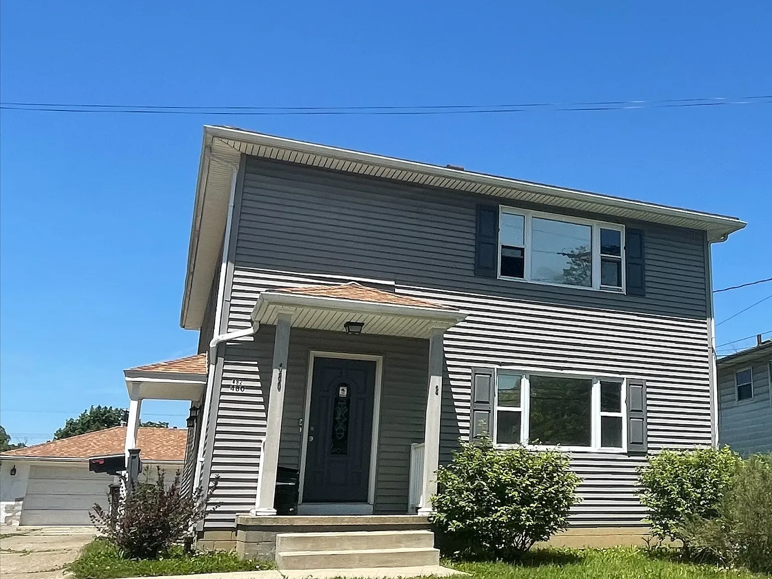 2 bed, 1092 sqft, $1,045 — Photo 1