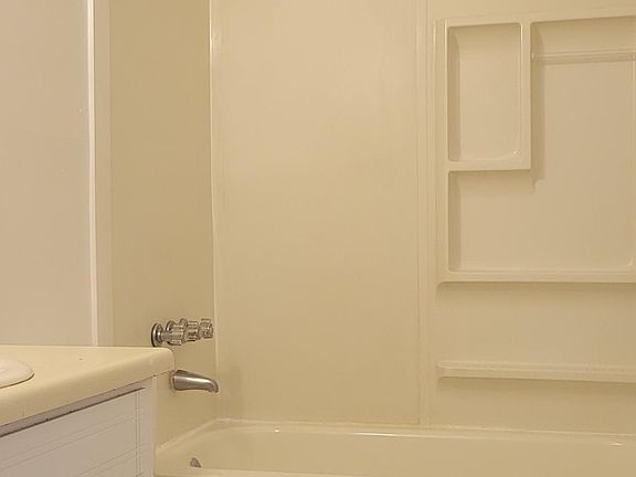 5th image of 601 N 63rd Ave #601