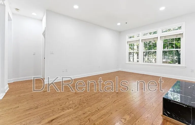 220 Renaissance Pkwy NE #2111 — Photo 19