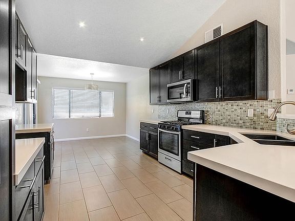 2nd image of 51915 Avenida Bermudas