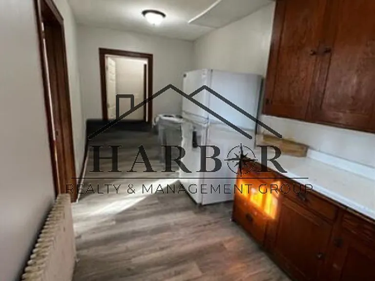 1st Avenue SW Duplex — Photo 7