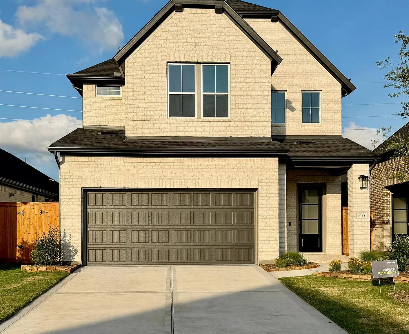 4 bed, 3.0 bath, 2408 sqft, $3,100 — Photo 1