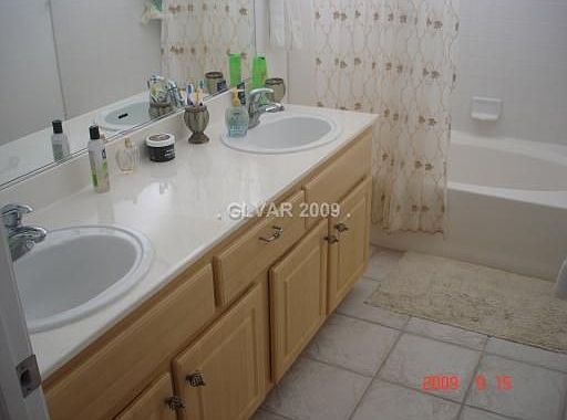 4th image of 5868 Sleepy Spruce St