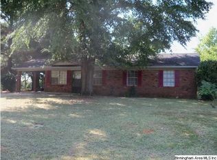 2512 Deerfield Ln, Northport, AL 35473