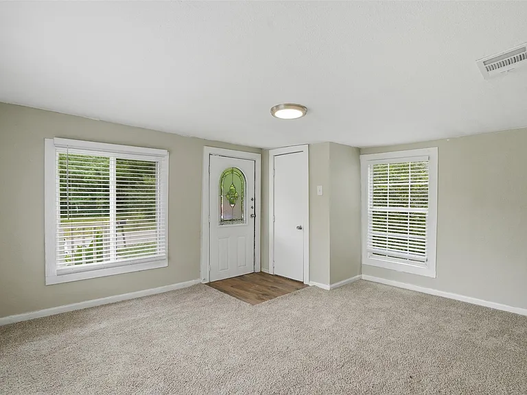 1214 Jones St — Photo 20