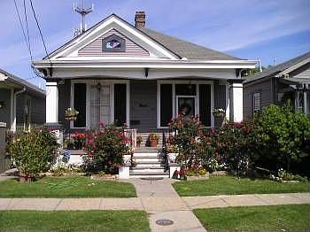 1st image of 431 S Bernadotte St