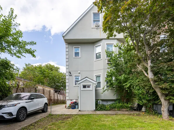 1050 East 232nd Street image 2 of 23