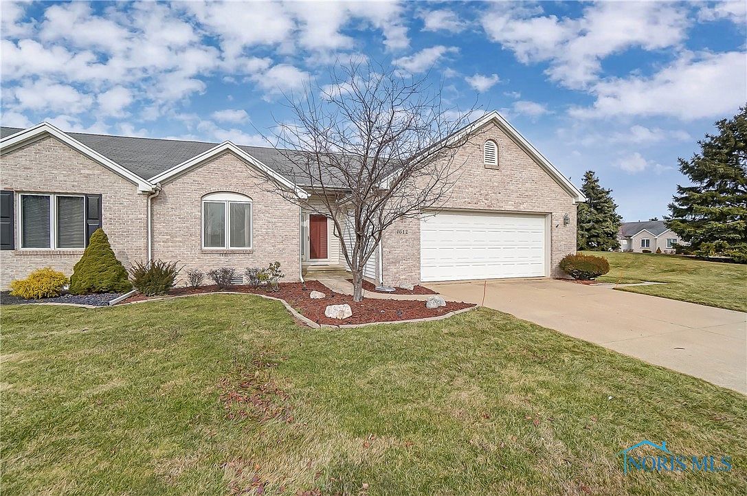 4612 Blackstone Dr E, Maumee, OH 43537 Zillow