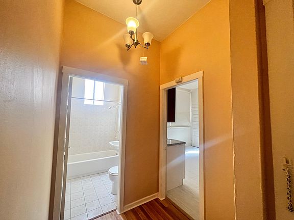 3rd image of 305 2nd Ave APT 4