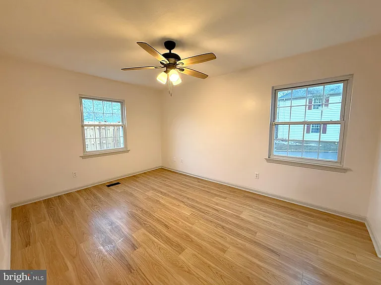 150 Berwick Pl #22A — Photo 13