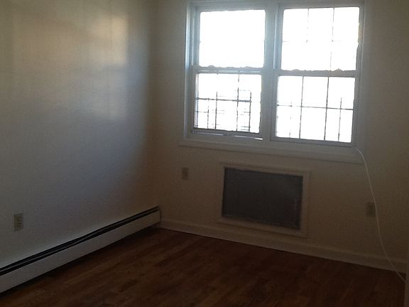 5th image of 668 Macdonough St #2