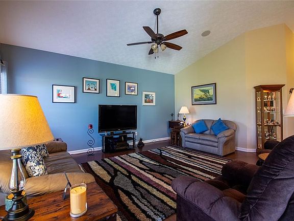 5th image of 4666 Lucinda Ct