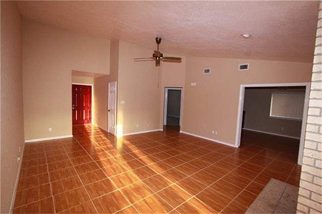 2nd image of 7703 Western Oak Ln