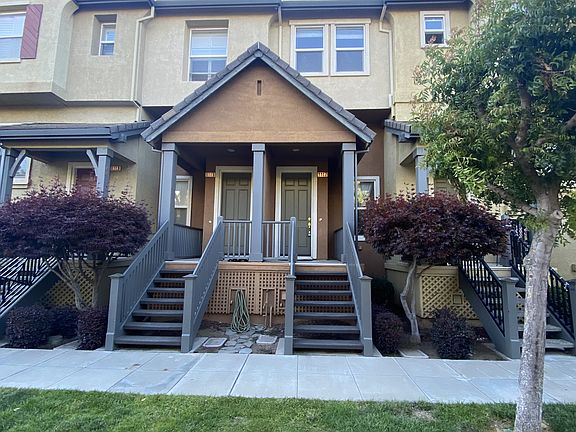 2nd image of 1117 Yates Way
