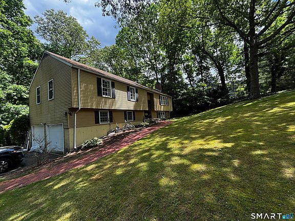 3rd image of 46 School Hill Lane