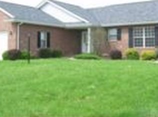 140 Crestmoor Ct, Bethalto, IL 62010