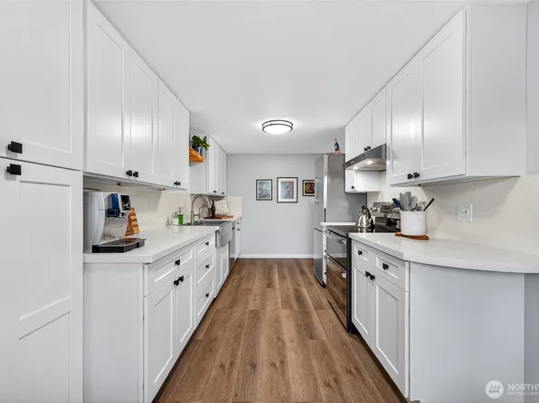 1020 5th Avenue S #2, Edmonds, WA 98020