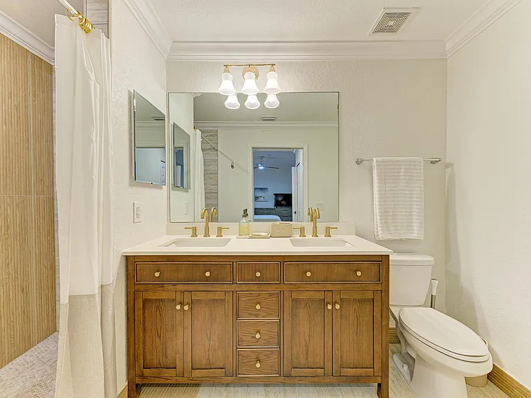 17108 Vardon Ter #202 — Photo 14
