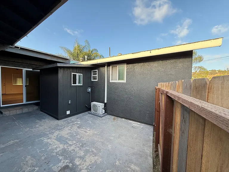 9048 Rosedale Dr #A — Photo 12
