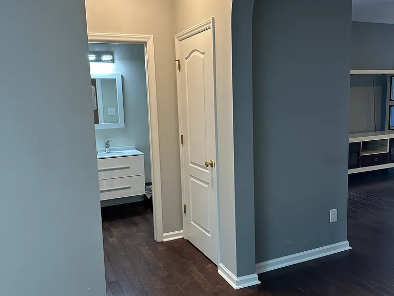 2503 Becketts Ridge Dr — Photo 7