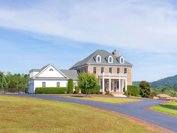 313 Ragged Mountain Dr, Charlottesville, VA 22903