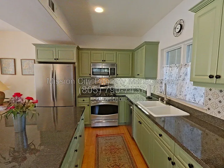 345 Kellogg Way #5 — Photo 6