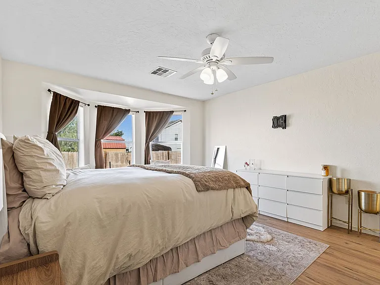 600 Coronado Dr — Photo 23