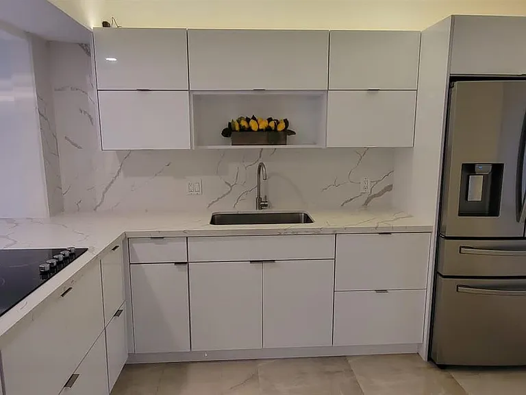 409 Lakeview Dr #104 — Photo 2