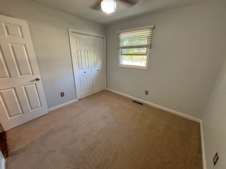 512 Woodland Ct — Photo 9