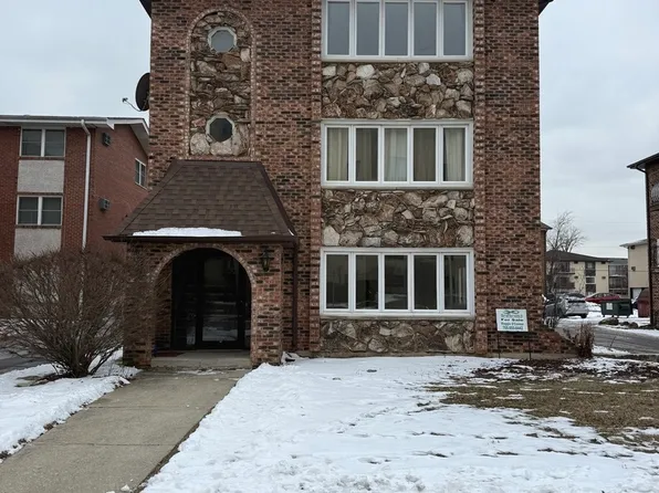 10320 Mansfield Ave, Oak Lawn, IL 60453