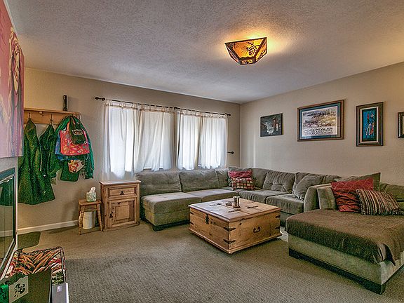 4th image of 2657 Armstrong Ave