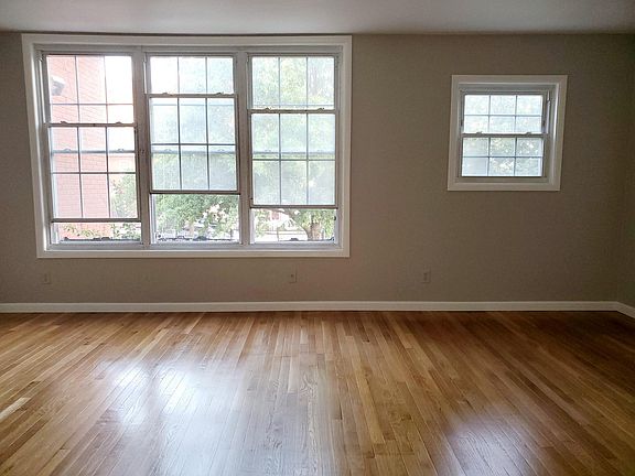 3rd image of 547 Fox St #1