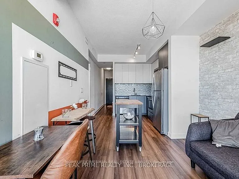 5240 Dundas St #B608 — Photo 12