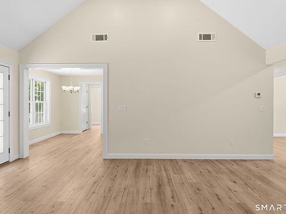 3rd image of 160 Browning Road