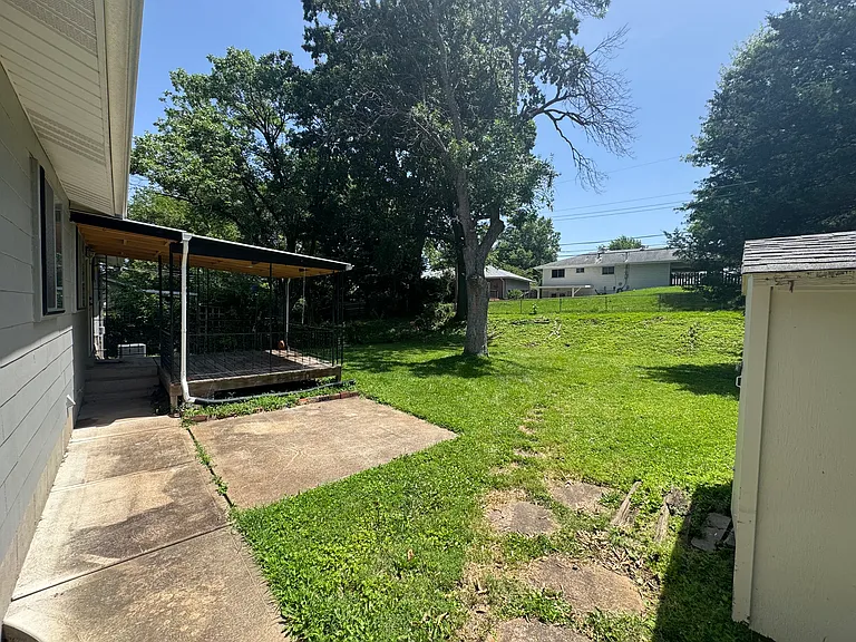 1816 Schulte Hill Dr — Photo 17