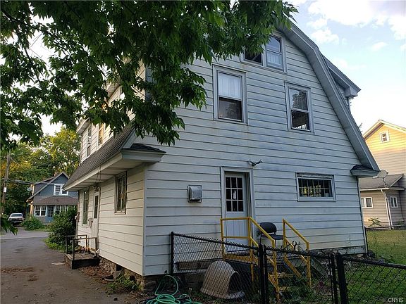 2nd image of 211 Ruhamah Ave