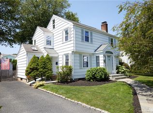 149 Crestwood Rd, Fairfield, CT 06824