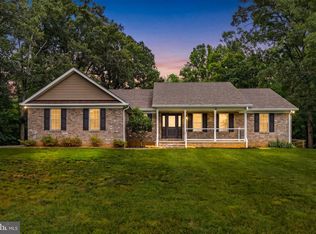 9711 Clarkes Rd, Bealeton, VA 22712