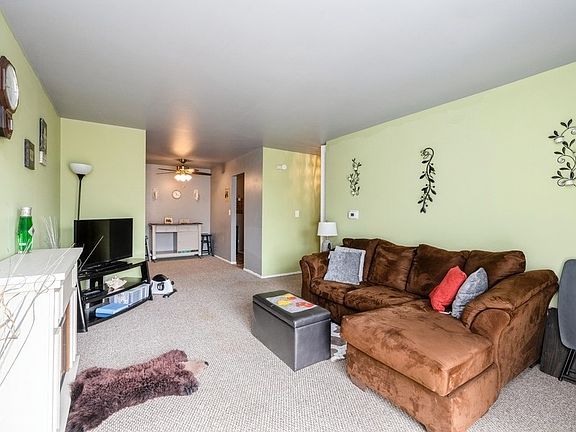 3rd image of 314 Lathrop Ave APT 303